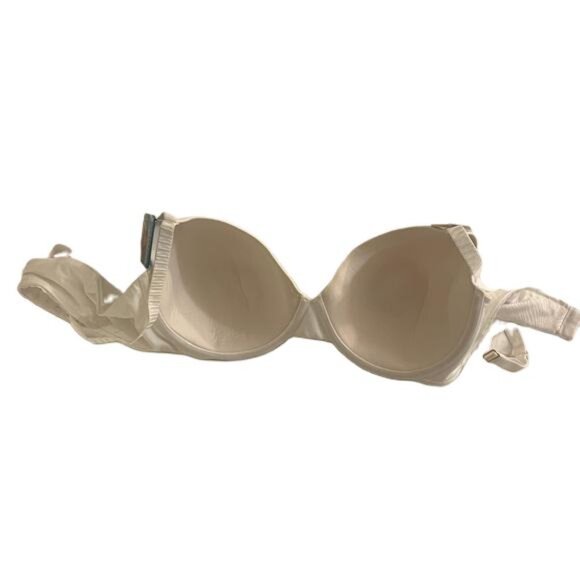 Vanity Fair‎ White Bra 78165, Size 40D - Picture 5 of 5